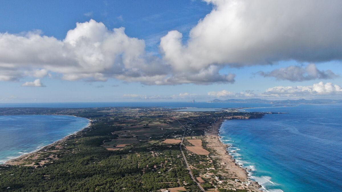 Vista aérea parcial de la isla de Formentera