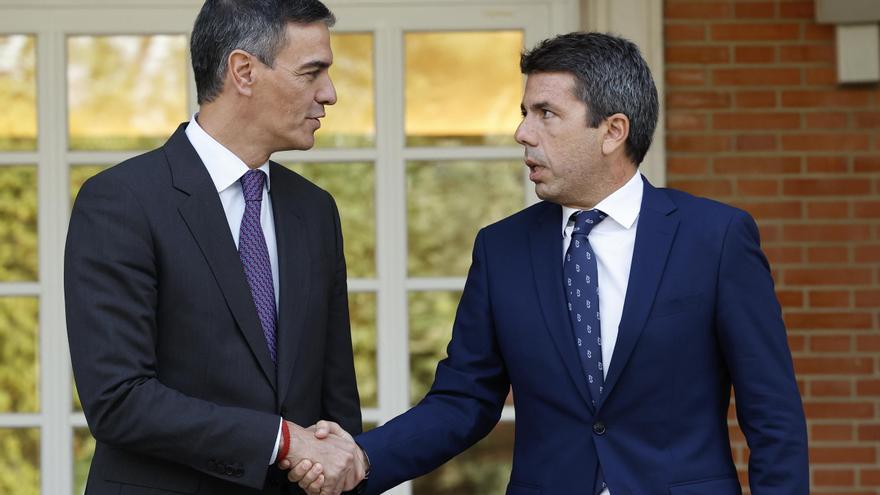 Mazón pedirá al Gobierno de Sánchez fondos para el desarrollo del TRAM de Alicante y Elche