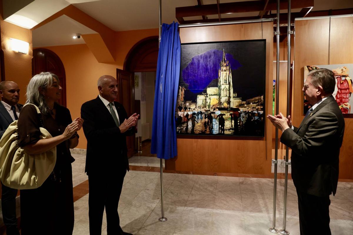 El Centro Asturiano de Oviedo abre sus fiestas con el pregón de la pediatra Lucía Galán El Centro Asturiano de Oviedo abre sus fiestas con el pregón de la pediatra Lucía Galán