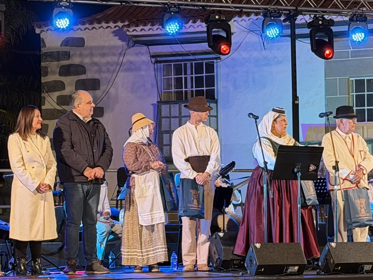 Telde convierte la Plaza de San Juan en una gran fiesta de la música canaria