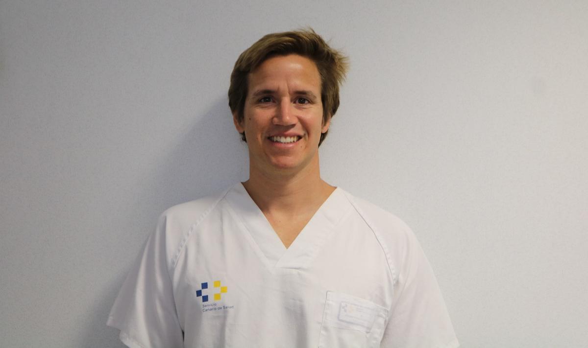 Iñigo Navarro, del Hospital Universitario Doctor José Molina Orosa de Lanzarote.