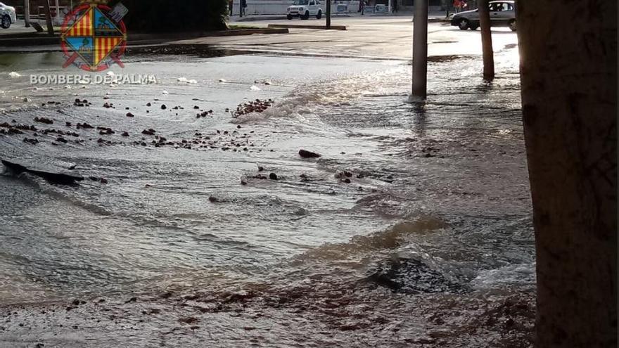 Kein Wasser in einigen Vierteln von Palma de Mallorca nach Rohrbruch