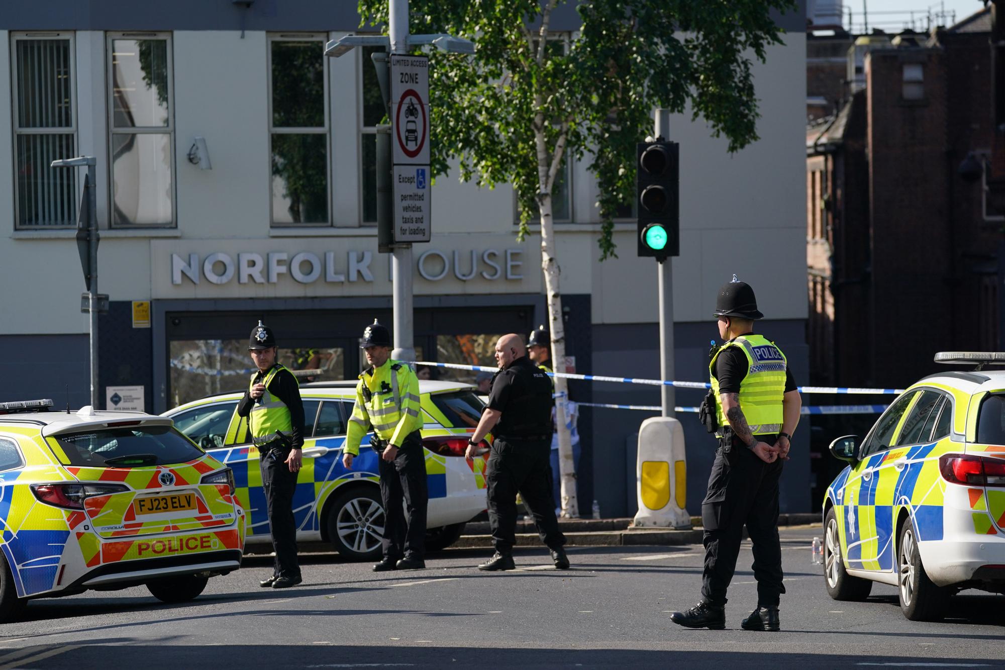 Alerta en Nottingham: un detenido por el asesinato de tres personas