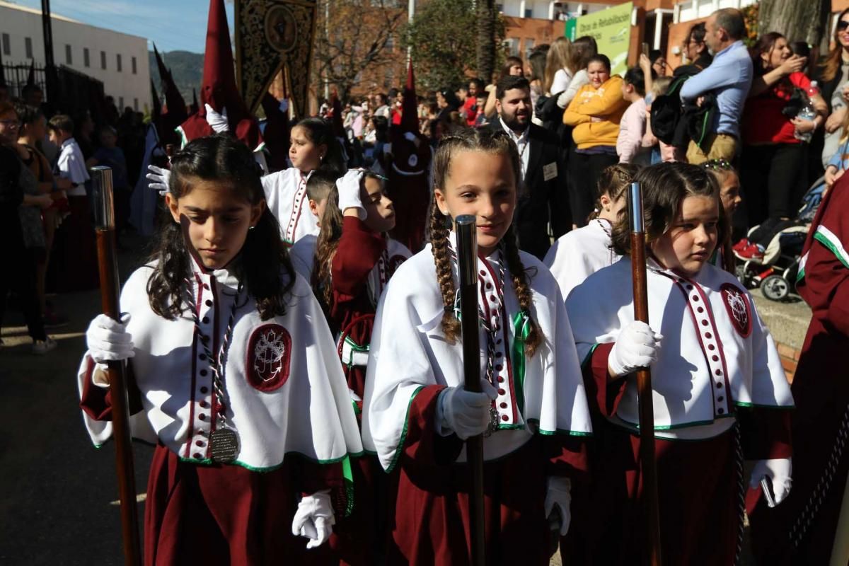 El fervor de Las Palmeras se ensalza con la hermandad de la Piedad