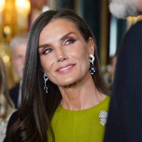 Vuelve el vestido que la reina Letizia convirtió en viral