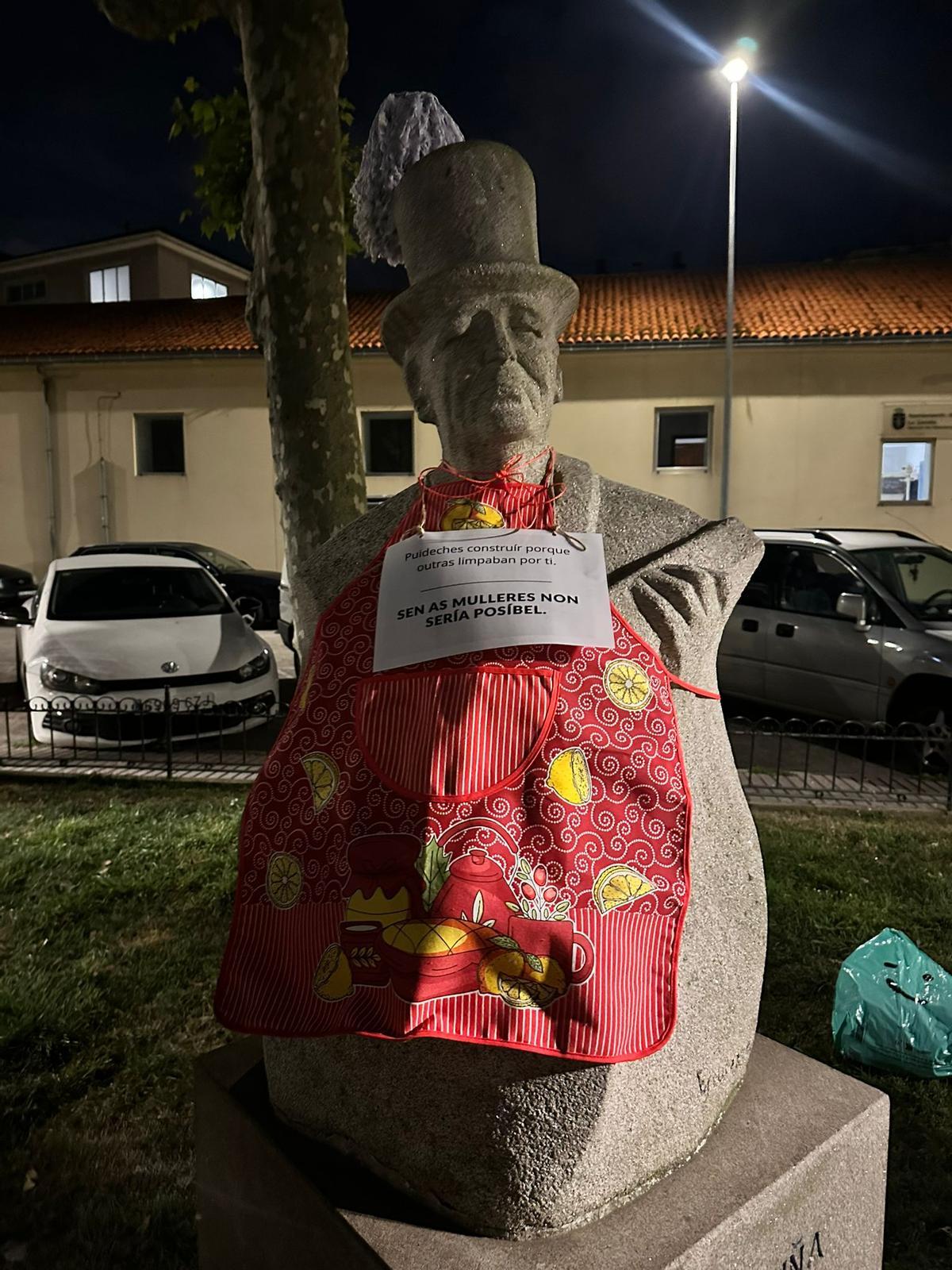 "Sen as mulleres non sería posíbel": una campaña reivindicativa anónima en A Coruña por el 1 de mayo