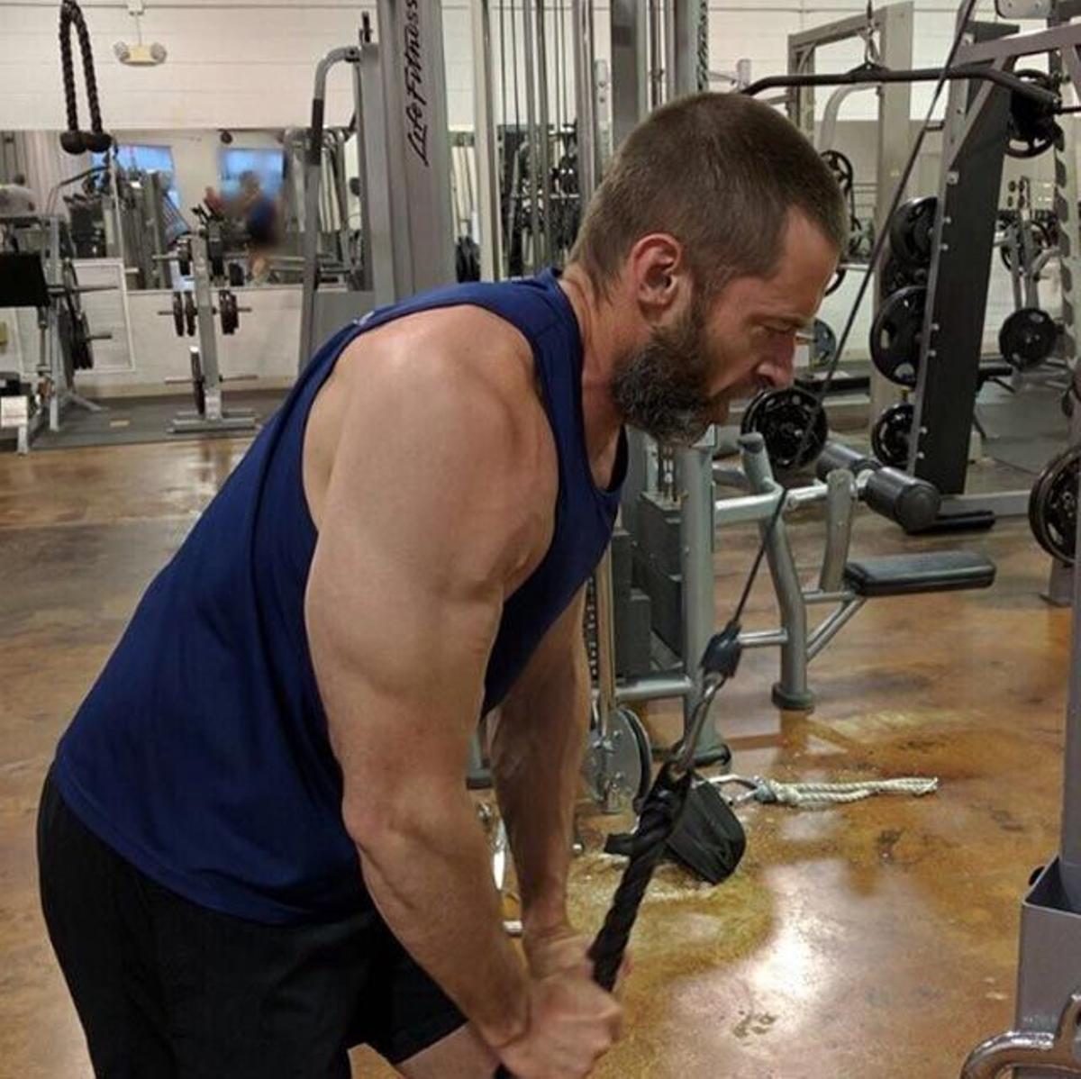 Hugh Jackman muestra que sus músculos conllevan un esfuerzo