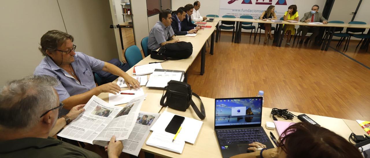 Empresa y comité están reunidos esta mañana en el servicio de mediación