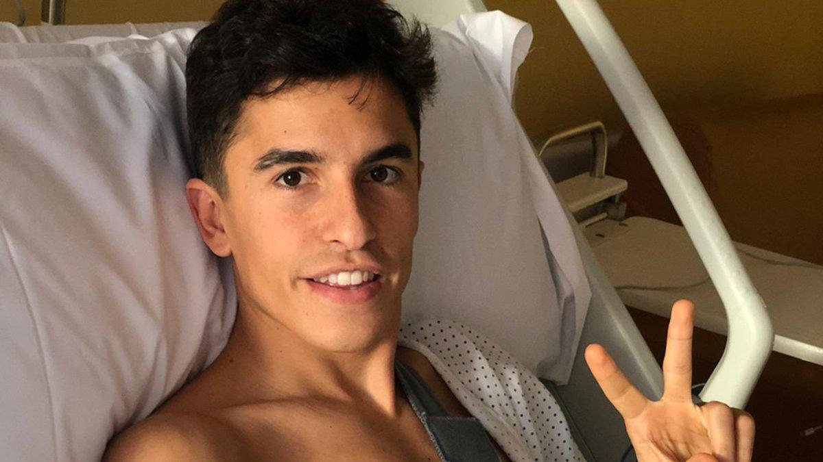 Marc Márquez se recupera de la tercera operación en el brazo derecho