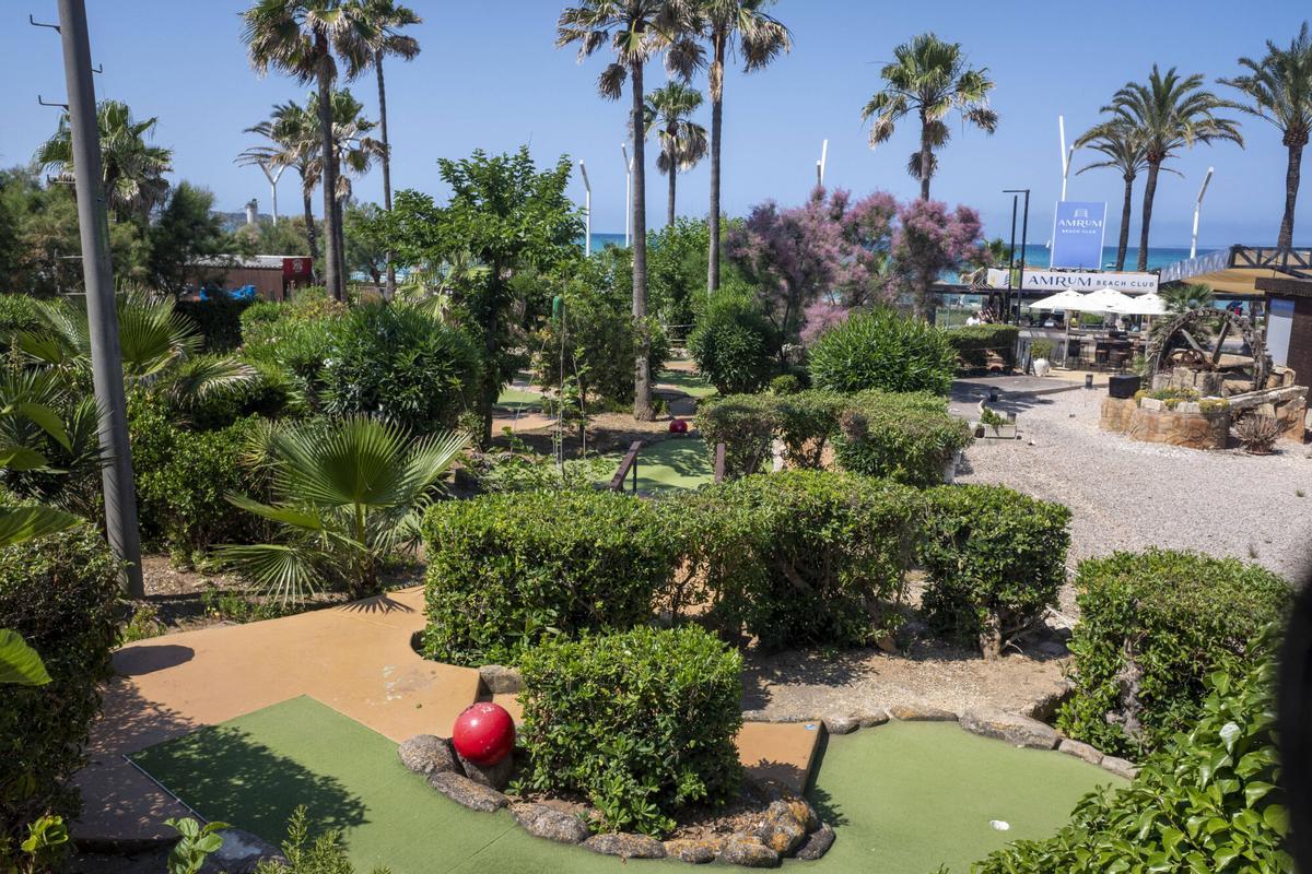 Los últimos hoyos del Dino Golf