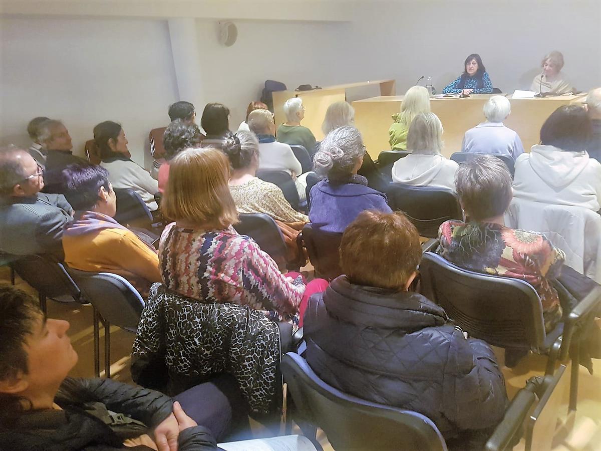 Xerrada d'ahir en el marc de l'exposició que acull la Casa Lluvià de Manresa