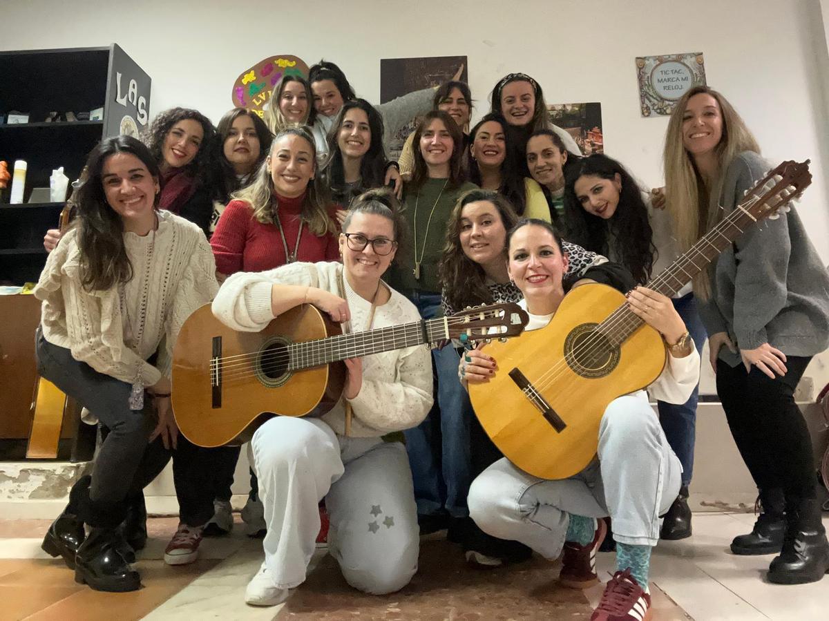 Las Chimixurris cumplen 20 años en el Carnaval de Badajoz.