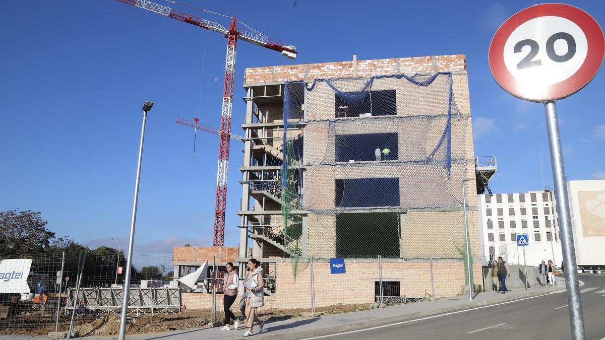 Obras de las consultas externas materno infantiles del hospital Reina Sofía.