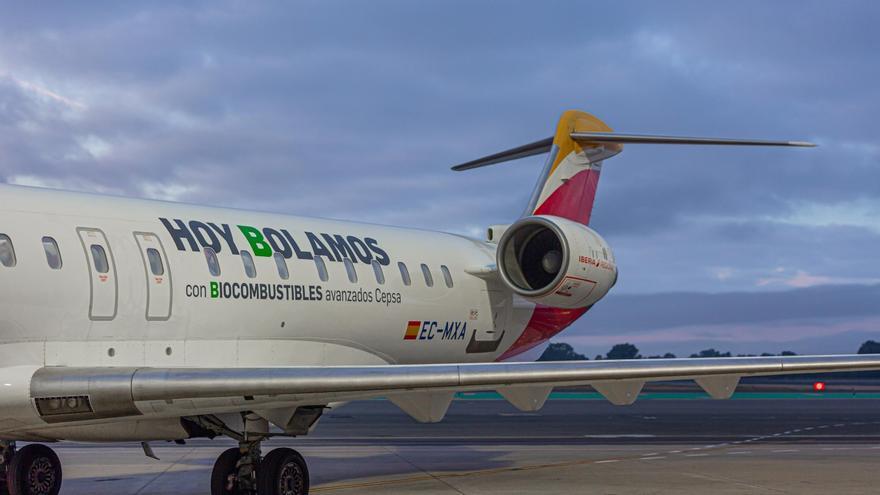 Cepsa inicia la comercialización de biocombustible para aviación en los principales aeropuertos españoles