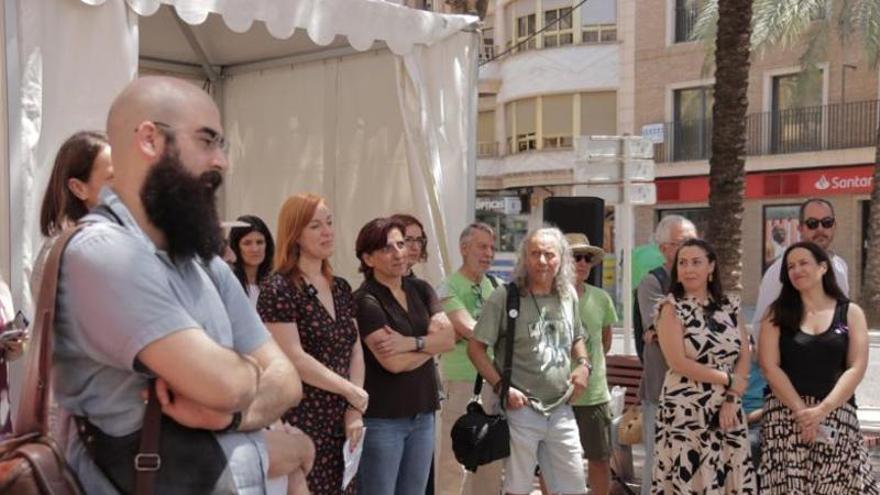Gran éxito de la primera Plaça del Llibre de l'Horta Sud en Catarroja