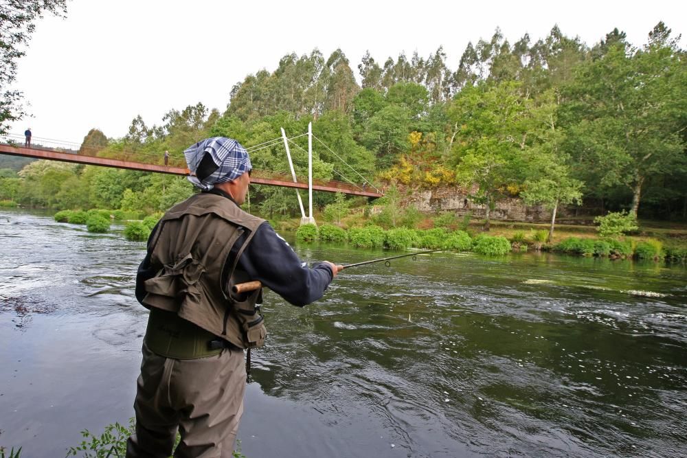 Primer día de la temporada de pesca del salmón