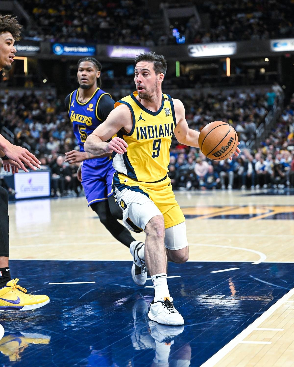 T.J. McConnell, de los Pacers