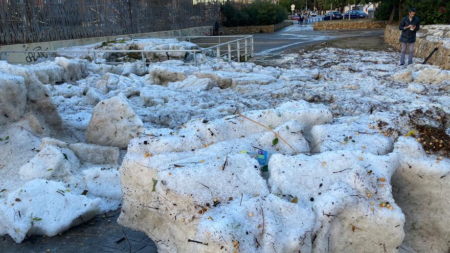 Granizo en Alicante: Casi 90cm de hielo en el barrio de la Florida