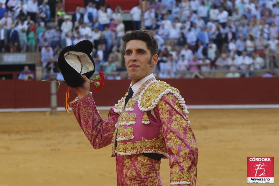 FOTOGALERÍA / Gran ambiente en el segundo festejo taurino de Córdoba