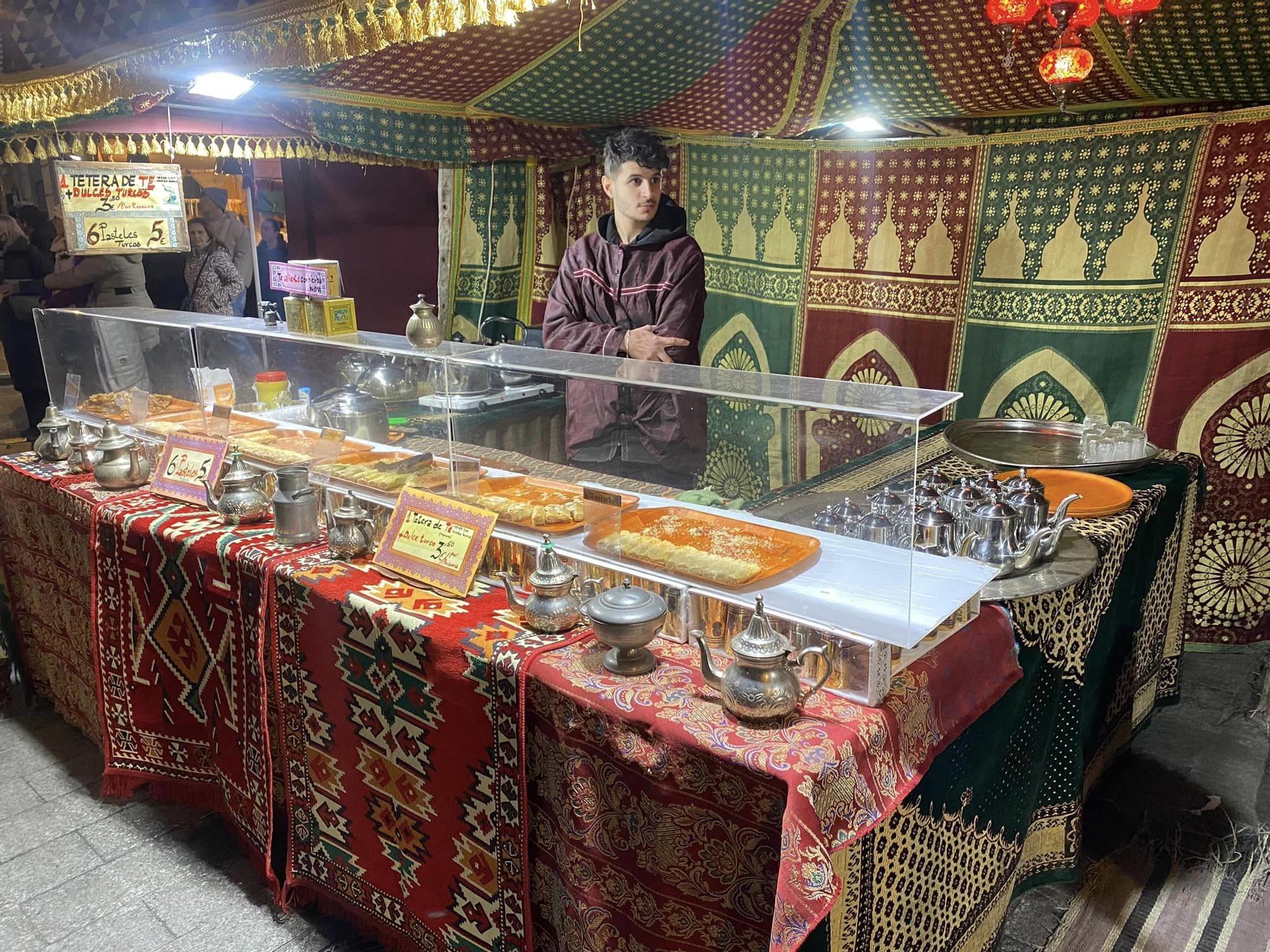 Todo preparado para el Mercado Tradicional de San Blas de la falla Clero