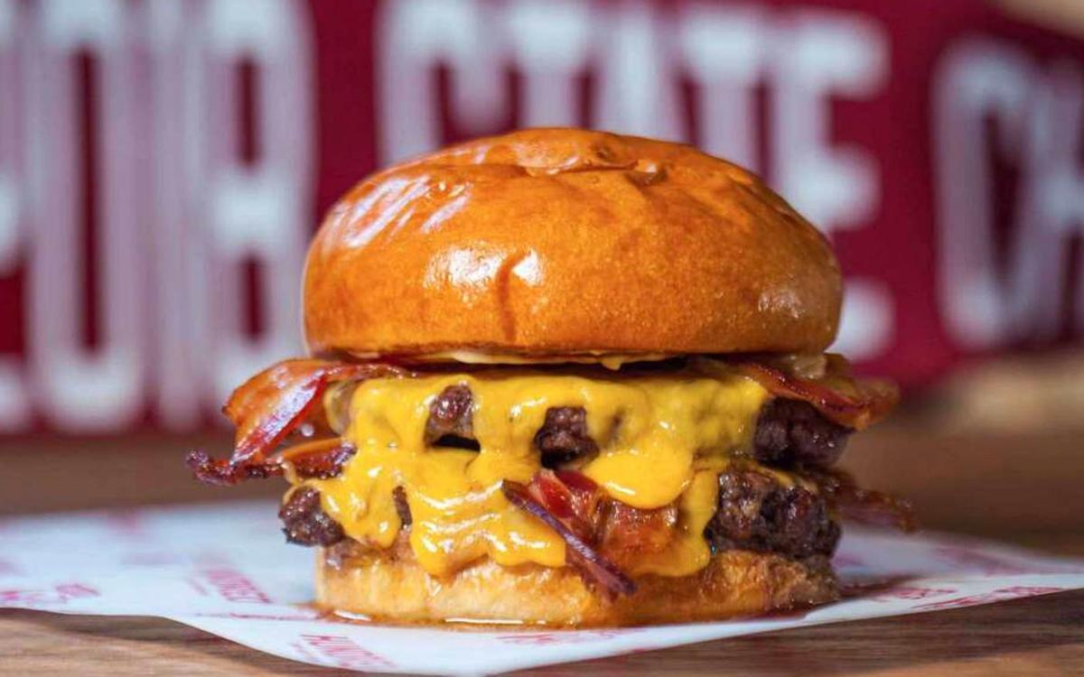 La Singular de Hundred Burgers.