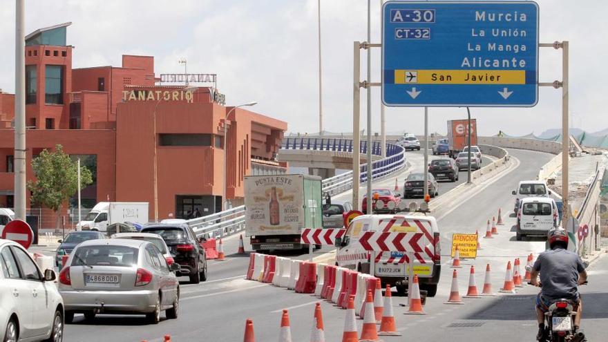 Tramo de obras en la entrada a Cartagena