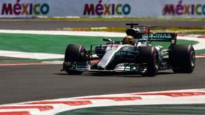 jcarmengol40725068 mercedes  british driver lewis hamilton powers his car durin171028213732