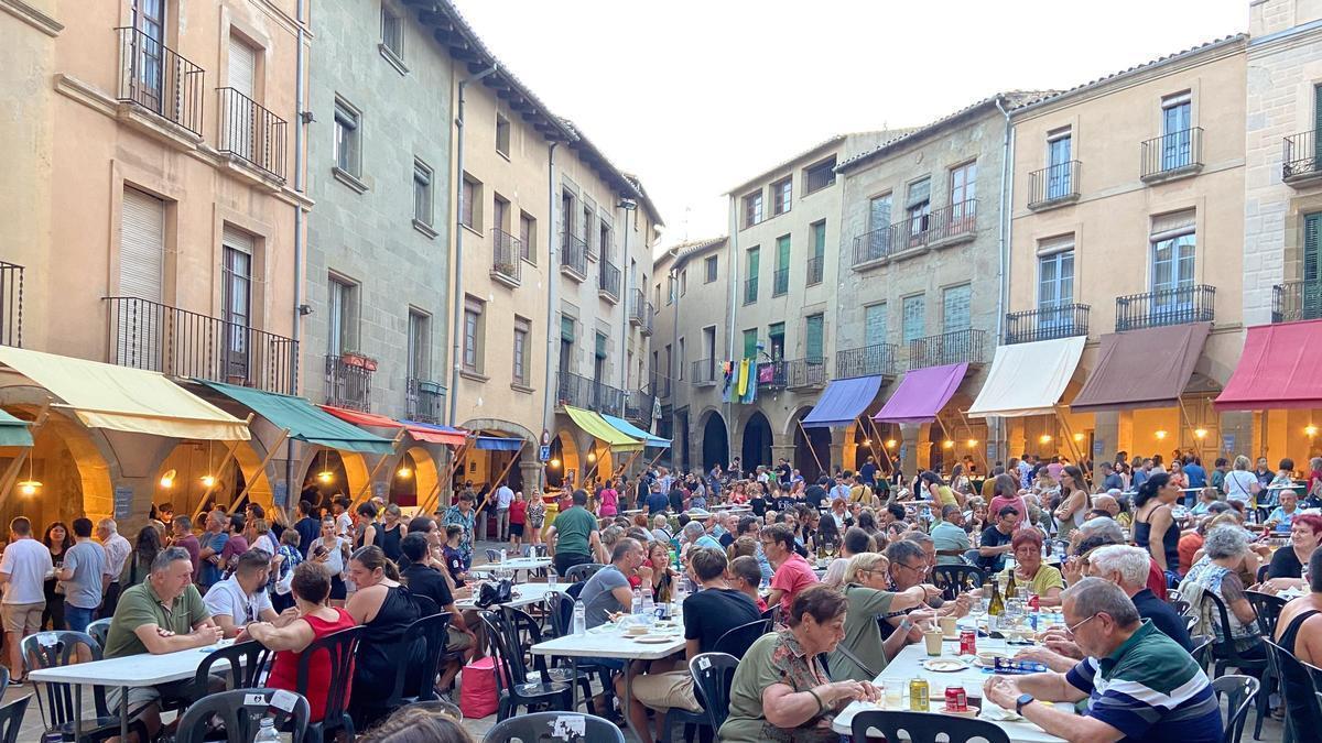 El Tasta la Plaça de Calaf
