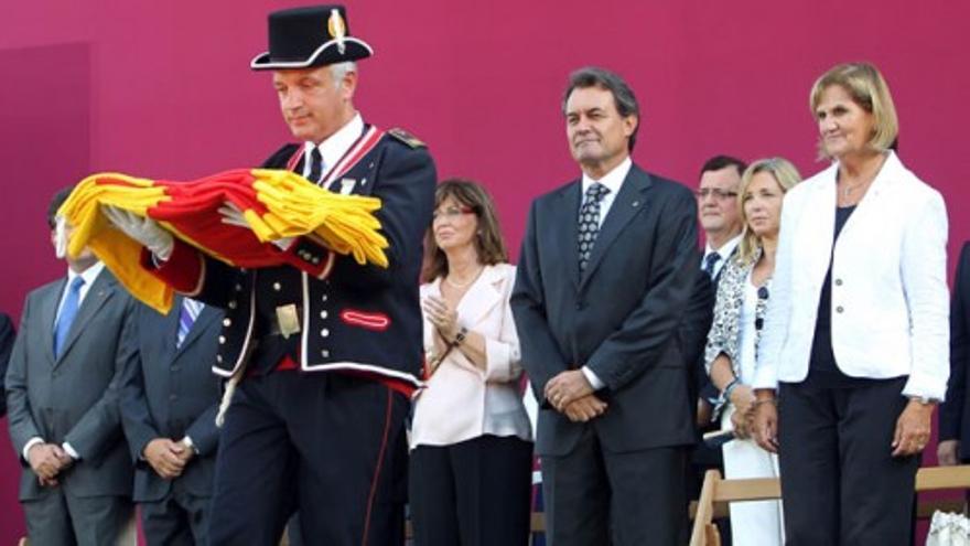 La Diada nacional de Cataluña se celebra con varios frentes abiertos