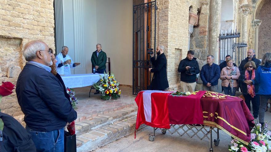Familiares y allegados honran el alma de &#039;Pepita&#039; en la Catedral de Cartagena
