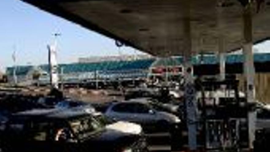 Seis individuos intentan robar en la gasolinera de Carrefour