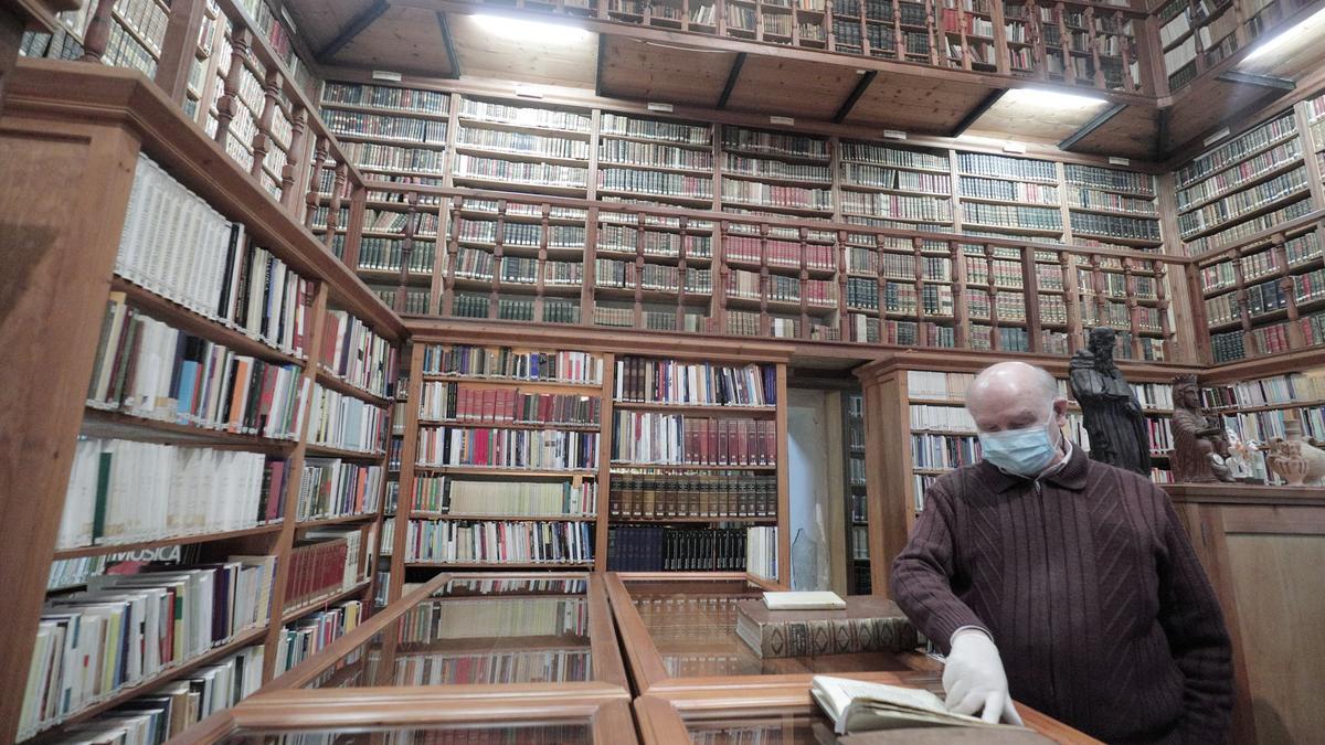 La Biblioteca del Monasterio de la Real recibirá 100.000 euros del Consell para su mantenimiento.