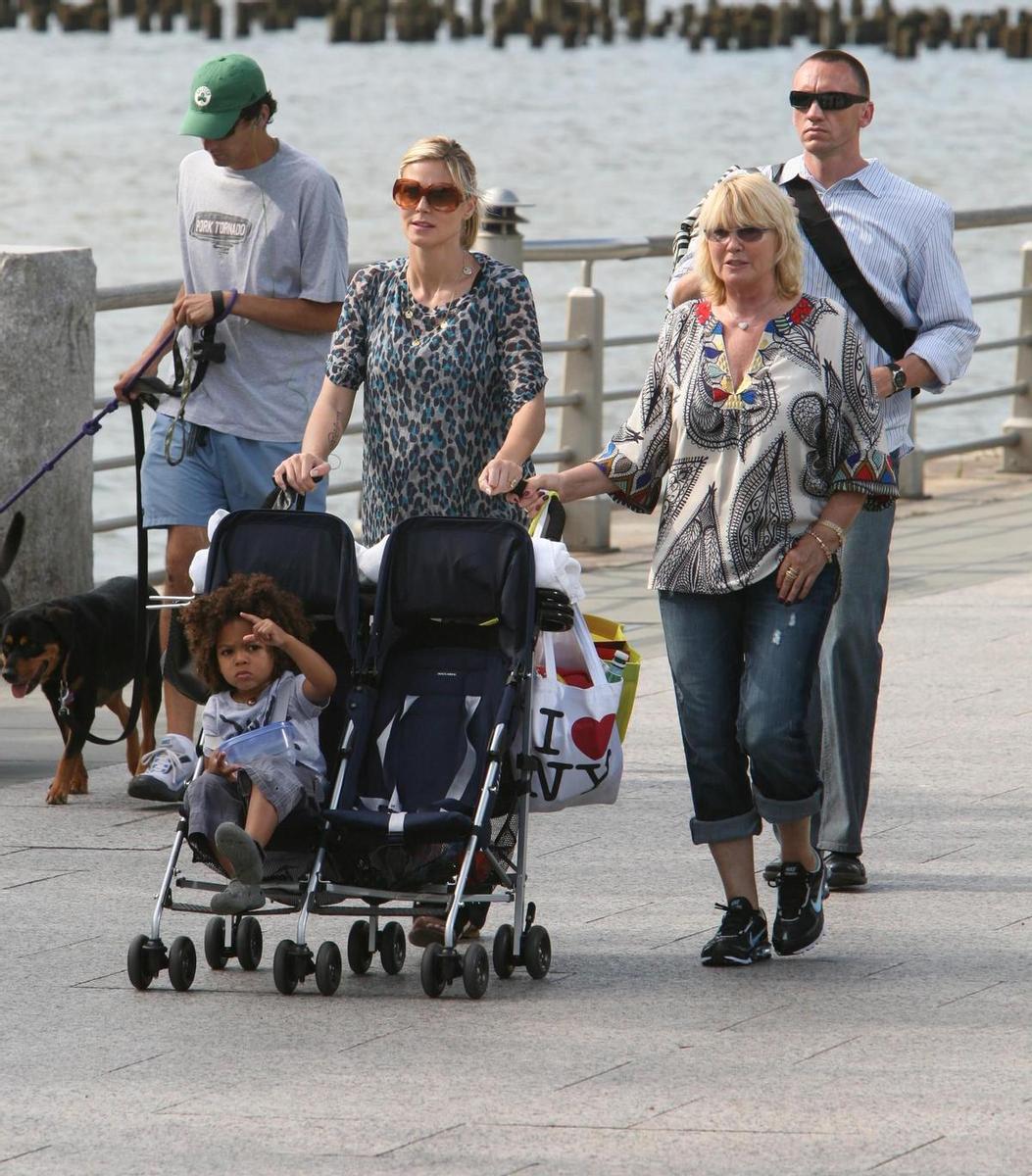 Heidi Klum pasea su embarazo