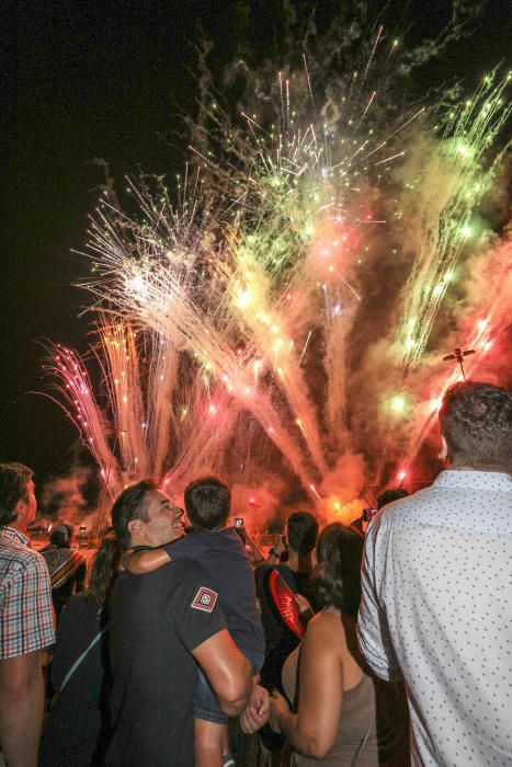 Mascletà nocturna de las fiestas de Elche