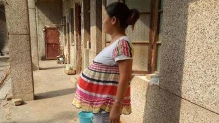 Wang Shi, la mujer china embarazada de 17 meses.