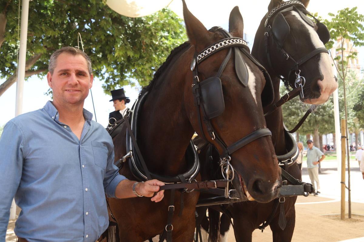 A.J.González Córdoba Veterinario Fernando Vega Feria Mayo