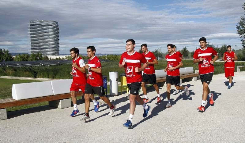 Fotogalería del primer entrenamiento del CAI Zaragoza