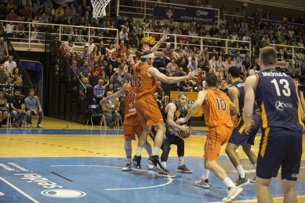 Victoria (83-68) del Liberbank Oviedo al Lleida