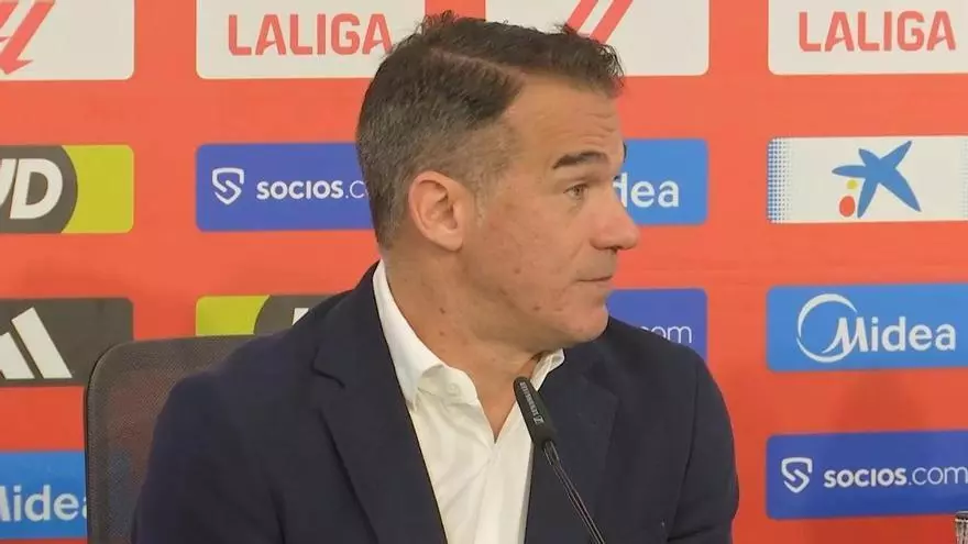 Luis García: "Debemos poner los intereses del Sevilla por encima de todo"