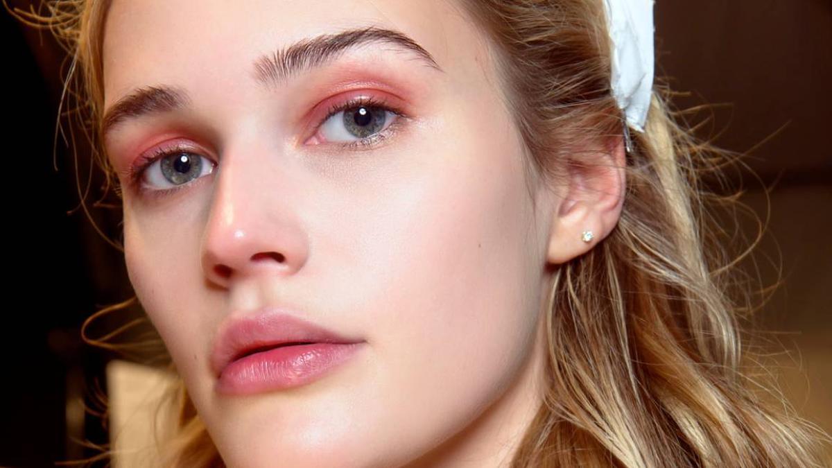 Berry girl make-up, la nueva tendencia de maquillaje que lleva a tu piel una dosis de frutos rojos