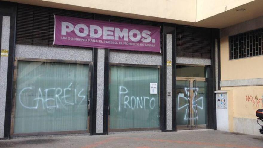 Atacan la sede de Podemos Málaga: &quot;Caeréis pronto&quot;