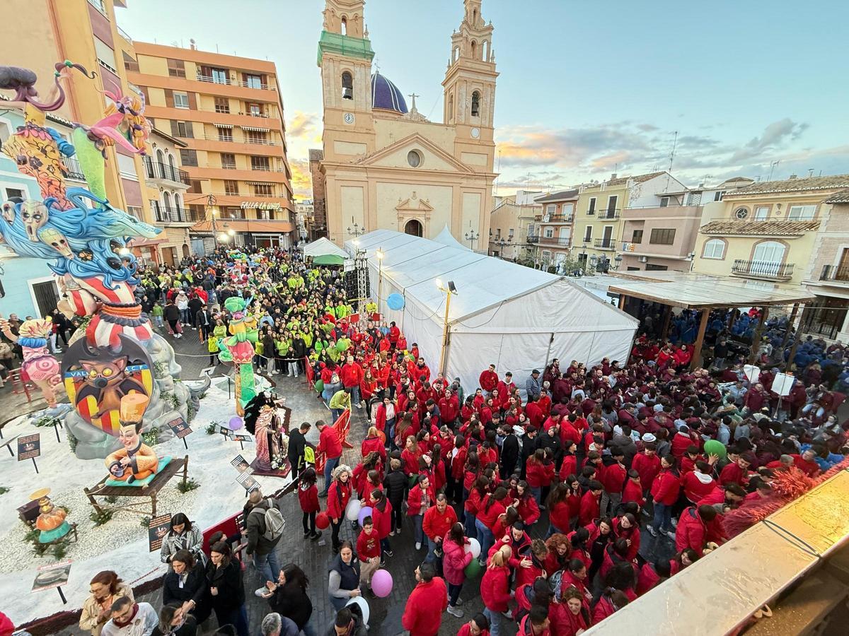 Las Fallas de Riba-roja de Túria durante las fiestas de 2025.