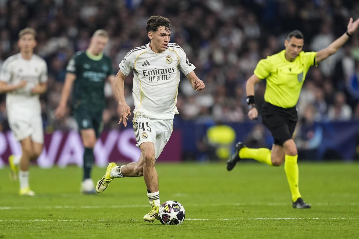 Thiago Pitarch of Real Madrid CF in action during the UEFA Champions League 2025/26 Round of 16 First Leg match between Real Madrid C.F. and Manchester City at Bernabeu stadium on March 11, 2026, in Madrid, Spain. AFP7 11/03/2026 ONLY FOR USE IN SPAIN