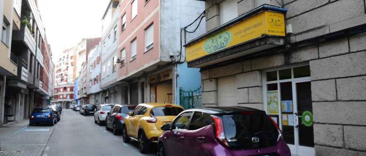 El exterior del centro en la calle Fragata Villa de Madrid.   | G.N.