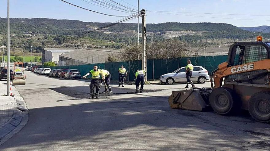 Sant Vicenç millora la il·luminació, el ferm i la senyalització dels polígons