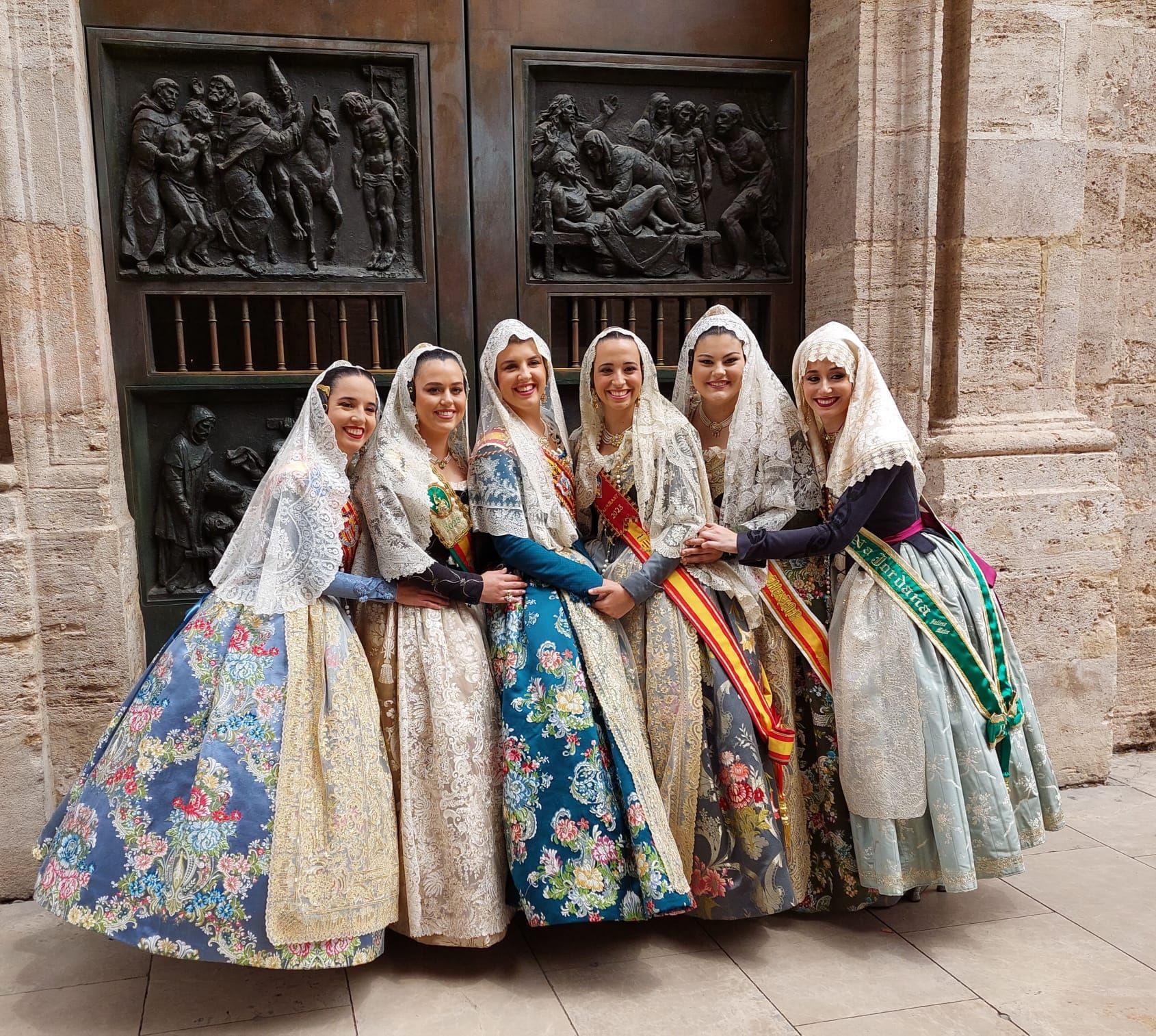 Las Fallas de la Federación de Especial se reunieron para celebrar la Misa de Acción de Gracias en la Basílica