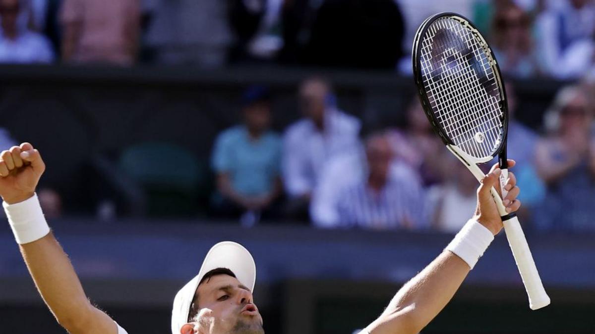 Djokovic alça el setè Wimbledon | TOLGA AKMEN/ EFE