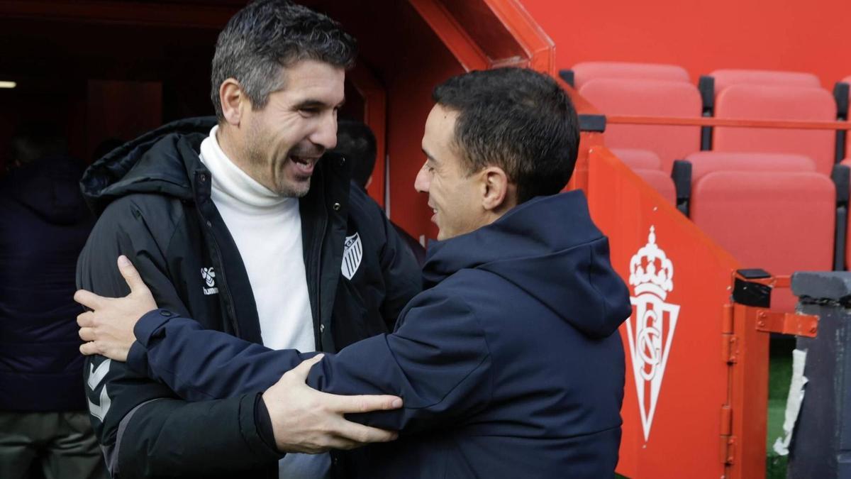 Funes y Borja Jiménez, antes del incio del Sporting de Gijón - Málaga CF.