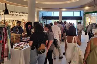 El mercado de arte Mona vuelve al Centro Comercial Gran Vía de Vigo con más de 40 expositores en cuatro días