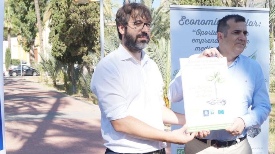 Fernández y Garrido han presentado la jornada en el Palmeral de Orihuela